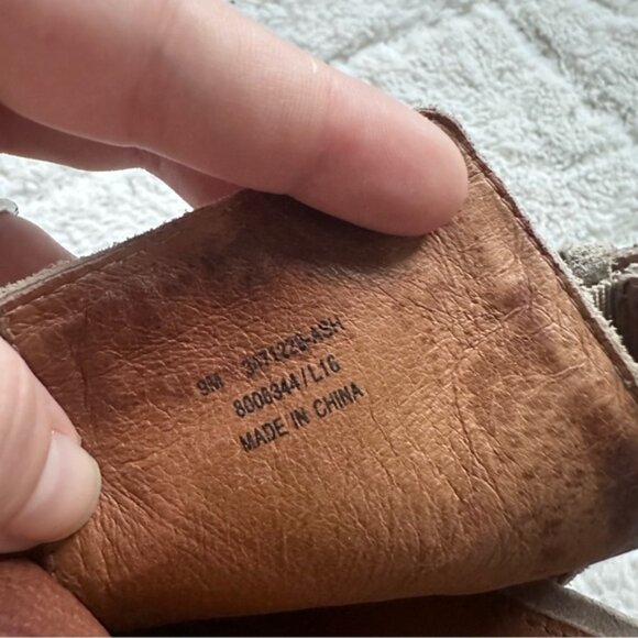 Frye & Co | Donna Suede Ash Slingback Block Heel Sandal | Size 9 - Picture 9 of 13